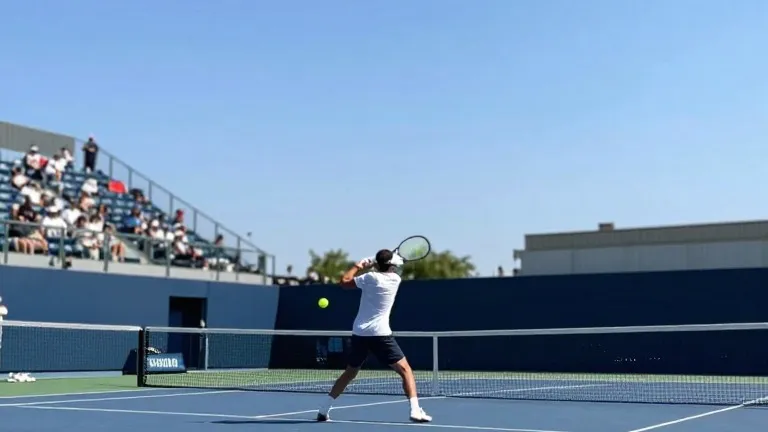 Rybakina beats Shnaider to reach Ningbo Open final